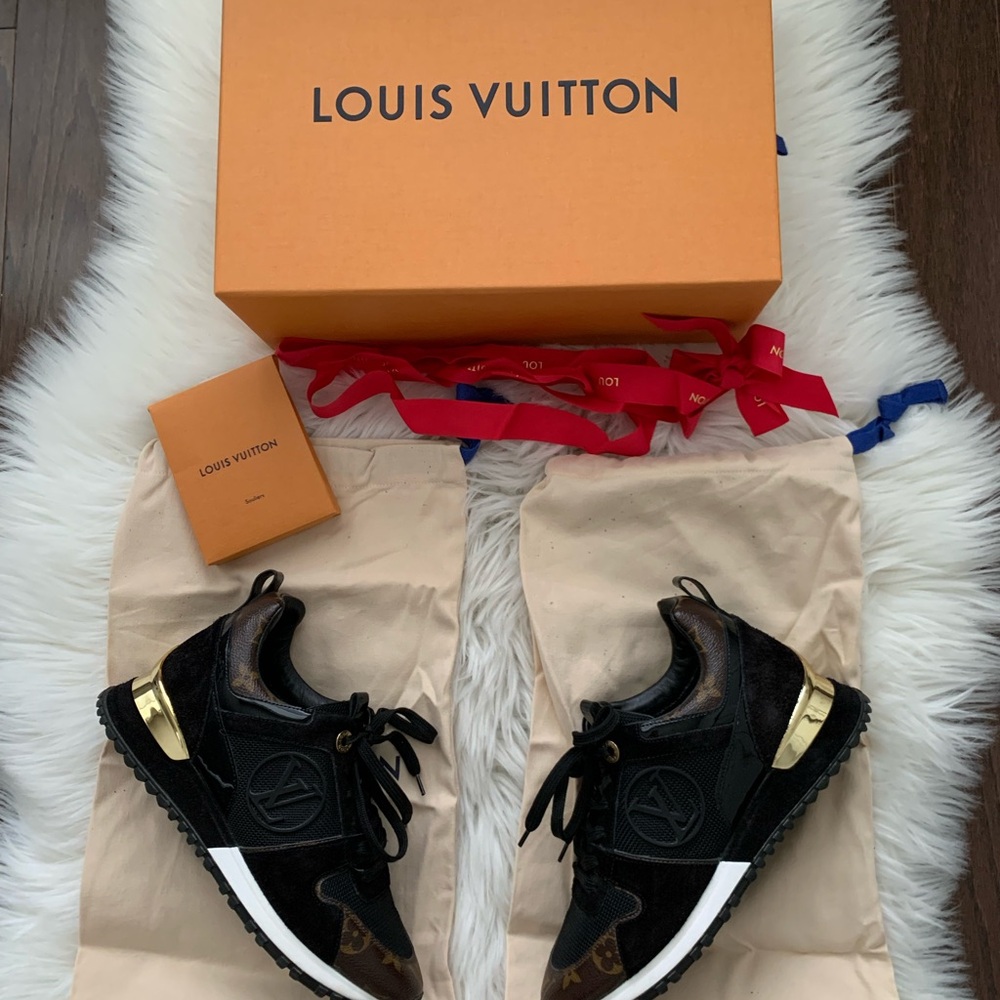 Louis Vuitton Run Away Sneaker ~ Size 5